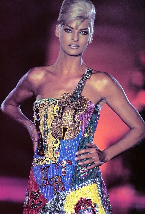 gianni versace linda evangelista|gianni versace clothing.